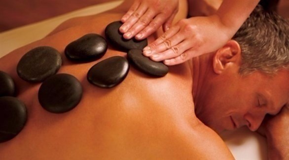 العلاج بالحجارة الساخنة